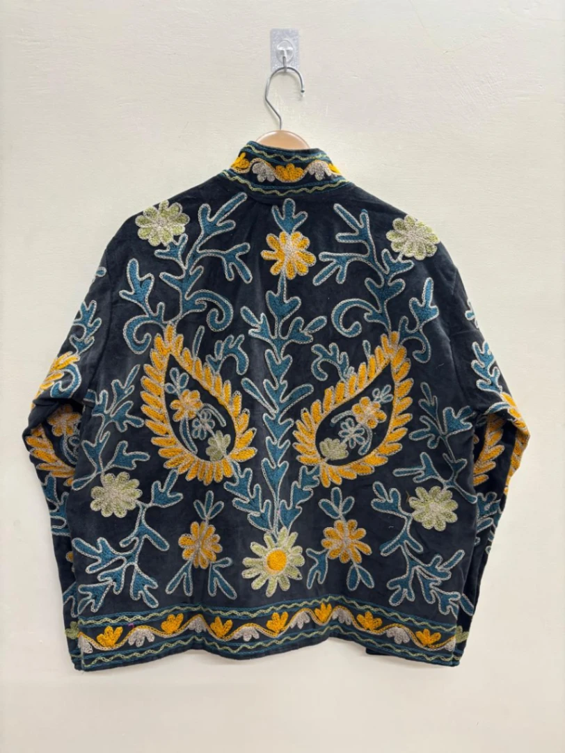 Velvet Ethnic Embroidery Jacket view 3