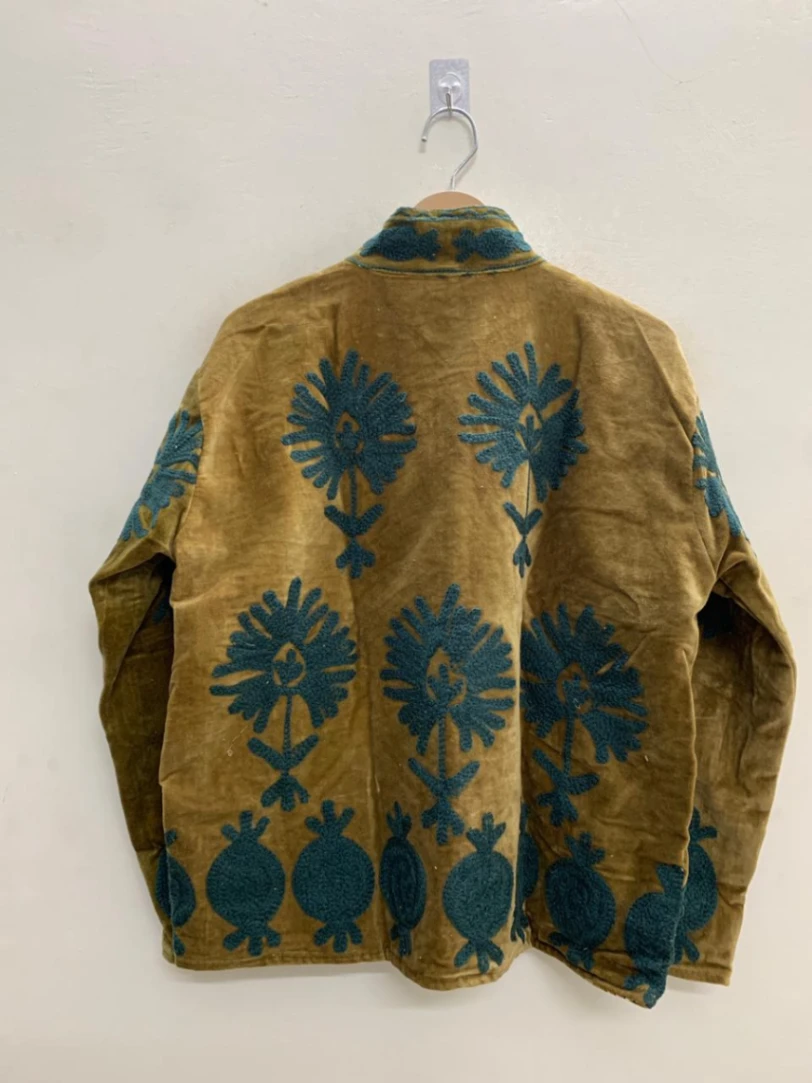Premium Velvet Suzani Embroidered Jacket – Timeless Ethnic Fashion view 3