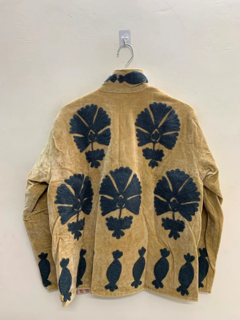 Luxury Embroidered Velvet Coat view 3