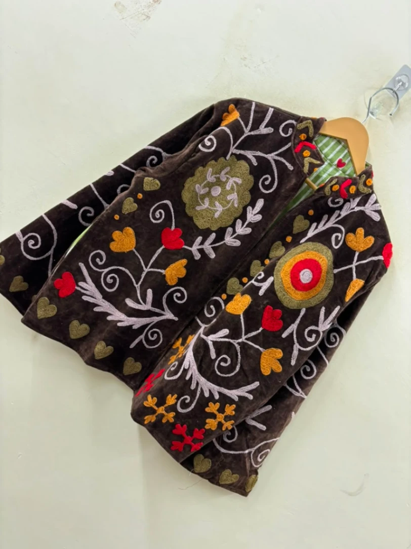Luxury Velvet Suzani Jacket with Floral Embroidery view 3