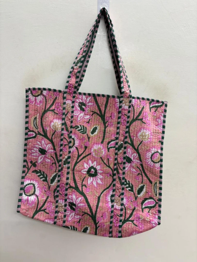 Chic Quilted Cotton Carry Bag view 4